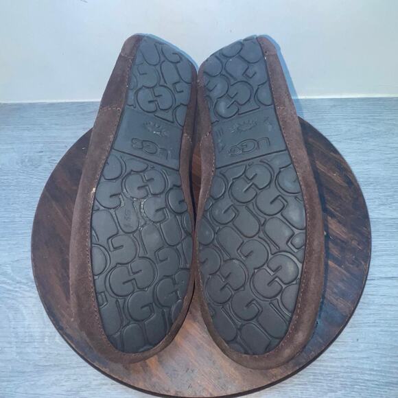 UGG 1101110 Men\'s Brown Sheepskin Suede Slippers Moccasin Shoes Size 9 Comfort main image 9
